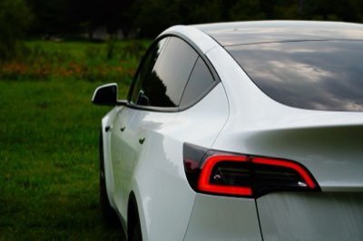 Model Y: 17,6% fatia do mercado, sucesso elétrico presente!